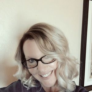 Meet your Posher, Candace